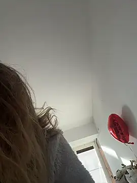 Snapshot of BabyAnais chatting on 02-11-26, 02:11 BabyAnais online show from 02-11-26, 02:11