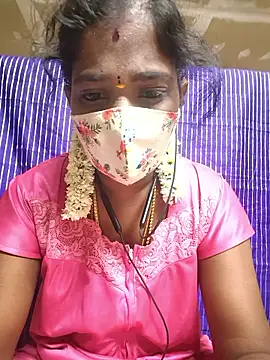 Snapshot of Tamil_Jillu chatting on 10-17-25, 10:01 Tamil Jillu online show from 10-17-25, 10:01