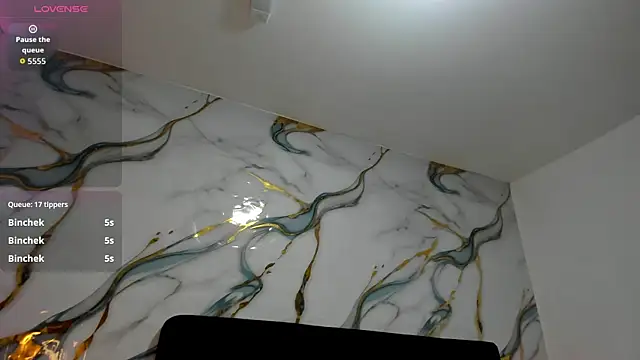 RoxanaBorns  online show from 07-28-26, 02:13