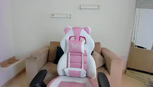 april smiith online show from 01-09-26, 01:14