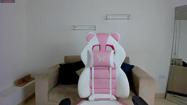 april smiith online show from 02-25-26, 12:15