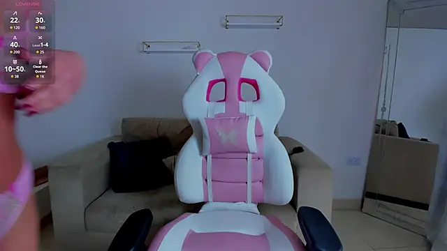 april smiith online show from 03-10-26, 12:21