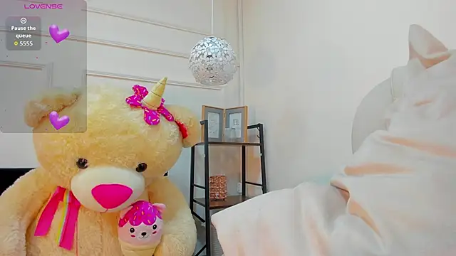 Snapshot of im_Lorena chatting on 01-15-26, 01:37 im Lorena online show from 01-15-26, 01:37