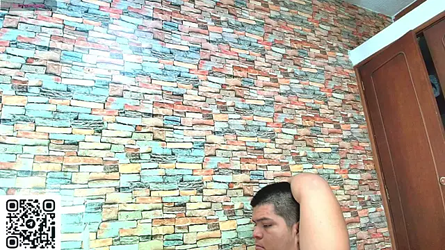 naomi campbel  online show from 06-12-26, 01:54