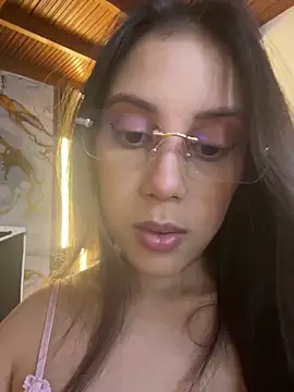 Snapshot of Harley_J_ chatting on 10-02-25, 12:12 Harley J online show from 10-02-25, 12:12