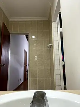 Snapshot of Harley_J_ chatting on 10-03-25, 12:13 Harley J online show from 10-03-25, 12:13