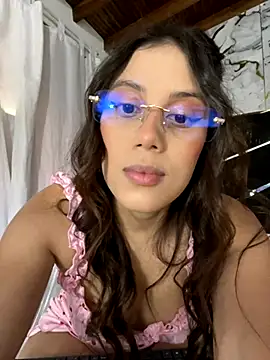 Snapshot of Harley_J_ chatting on 10-05-25, 12:36 Harley J online show from 10-05-25, 12:36