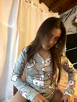 Snapshot of Harley_J_ chatting on 10-21-25, 12:39 Harley J online show from 10-21-25, 12:39