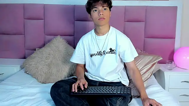 Honeymoon sariel online show from 04-30-26, 01:50