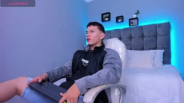 Thomas moon online show from 01-16-26, 01:04