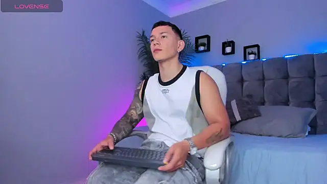 Thomas moon online show from 07-04-26, 03:07