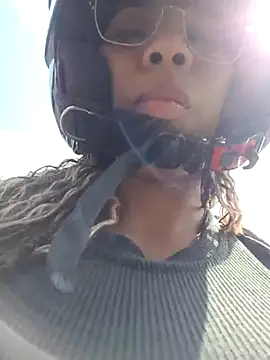 Elowen Clark online show from 02-09-26, 06:12