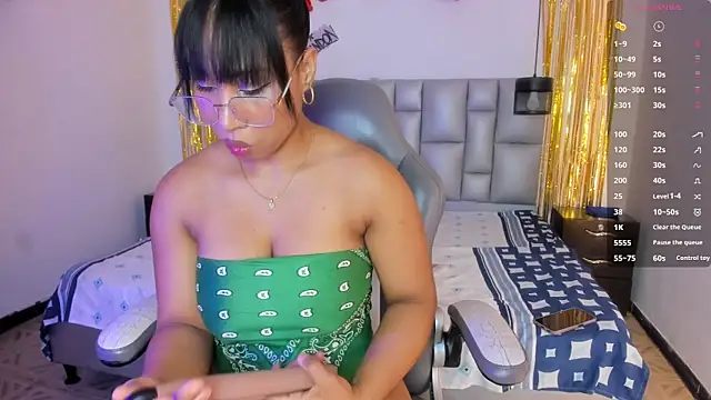 Elowen Clark online show from 03-13-26, 08:15