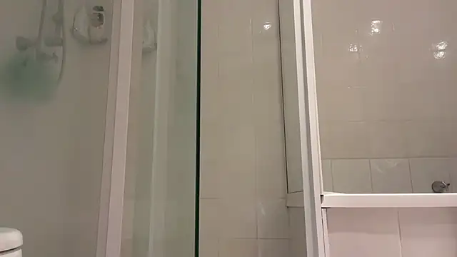 jamesgstsby22 online show from 10-17-25, 02:37