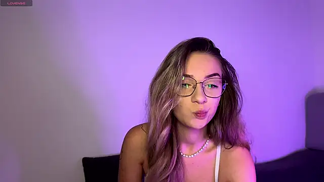 ScarlettSmithX online show from 11-10-25, 08:08