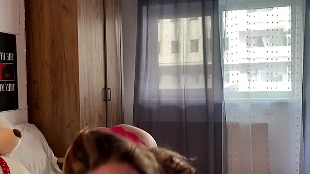 ScarlettSmithX online show from 06-21-26, 04:26