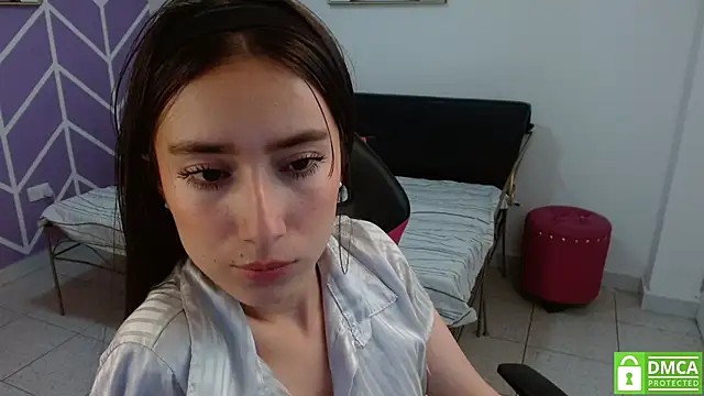 Snapshot of Adhara_Kitten chatting on 10-08-25, 12:58 Adhara Kitten online show from 10-08-25, 12:58