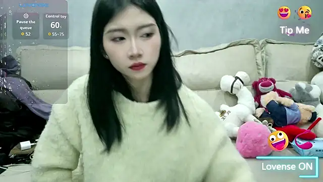 Snapshot of xiaoLI-2025 chatting on 01-11-26, 02:55 xiaoLI-2025 online show from 01-11-26, 02:55