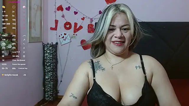 Snapshot of pamela_echeverria chatting on 05-29-26, 11:19 pamela echeverria online show from 05-29-26, 11:19