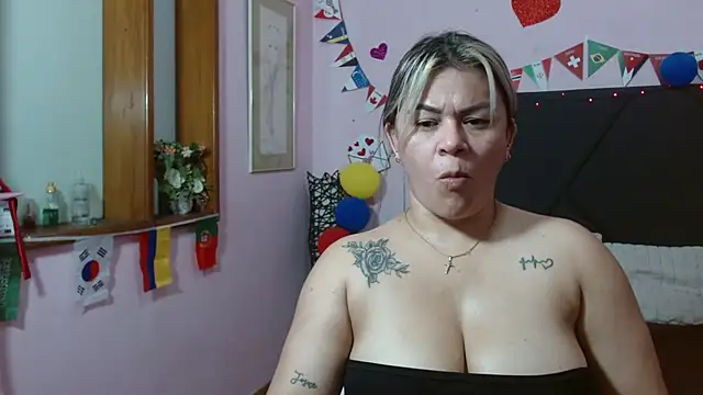 pamela echeverria online show from 07-06-26, 03:14