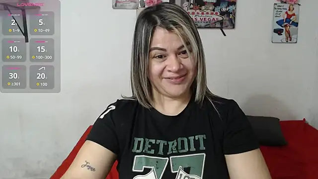 pamela echeverria online show from 07-27-26, 03:30