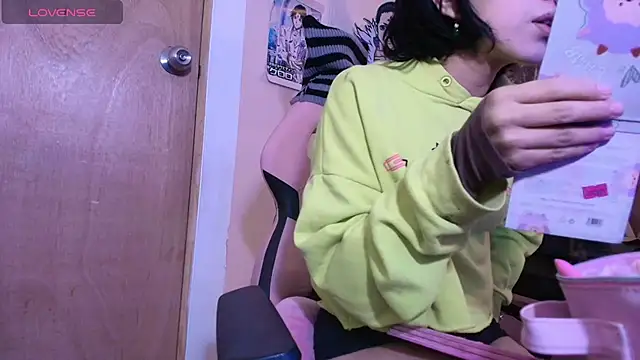 Terraelowen online show from 11-21-25, 11:42