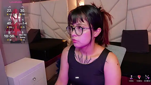 Snapshot of sophiaa_7 chatting on 10-12-25, 12:04 sophiaa 7 online show from 10-12-25, 12:04