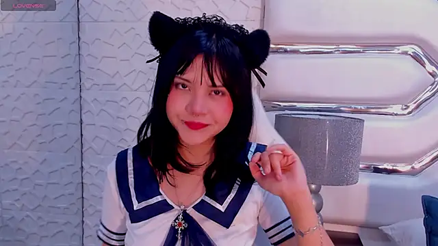 TatiLee online show from 11-21-25, 05:55