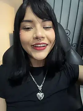 TatiLee online show from 04-21-26, 03:28