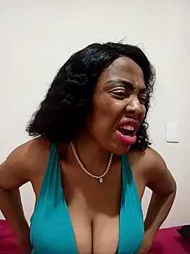 Snapshot of SEXYMOANSXX chatting on 11-14-25, 09:19 SEXYMOANSXX online show from 11-14-25, 09:19