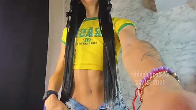 Snapshot of chloebigcockxx chatting on 12-22-25, 07:22 chloebigcockxx online show from 12-22-25, 07:22