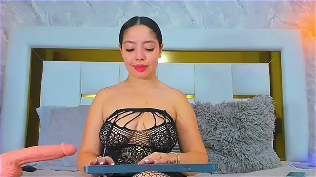 MiaFarkash online show from 09-19-25, 04:18