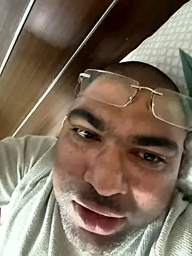 Snapshot of TELUGU-HYDDICK4u chatting on 01-12-26, 07:30 TELUGU-HYDDICK4u online show from 01-12-26, 07:30