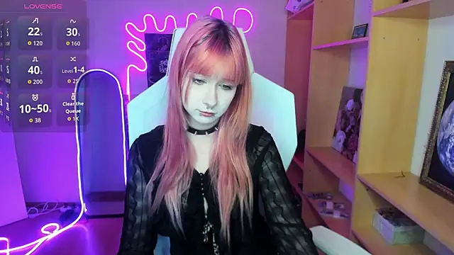 AmamiDark online show from 10-04-25, 01:47