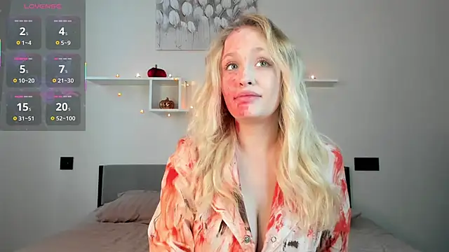 Julliakoill online show from 10-31-25, 08:15