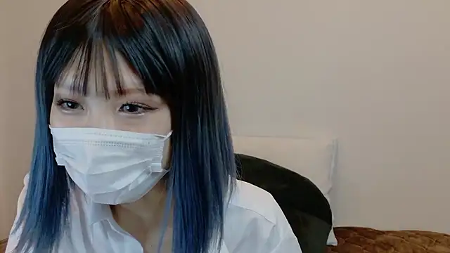 sarina at online show from 12-04-25, 09:29