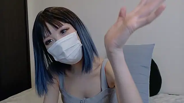 sarina at online show from 07-10-26, 09:34