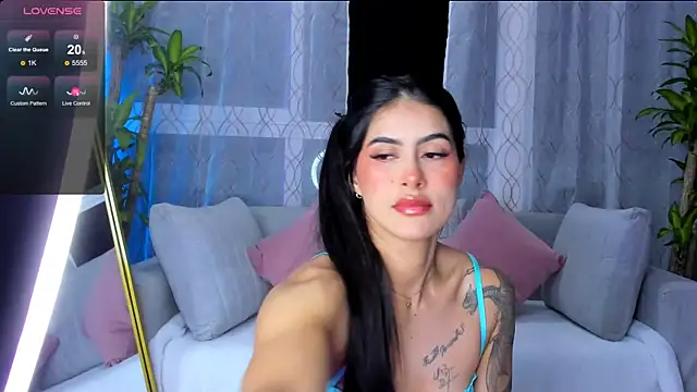 Snapshot of Valkyrie_sky chatting on 07-03-26, 04:41 Valkyrie sky online show from 07-03-26, 04:41