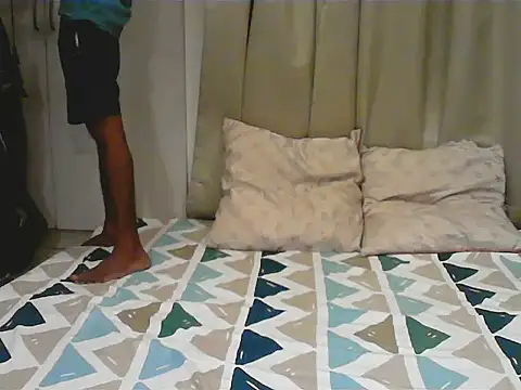 Snapshot of horny__couple_ chatting on 09-08-25, 04:50 horny  couple  online show from 09-08-25, 04:50