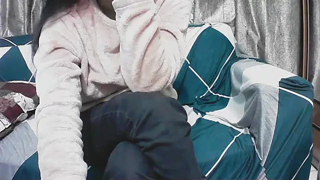 Snapshot of horny__couple_ chatting on 01-07-26, 04:53 horny couple online show from 01-07-26, 04:53