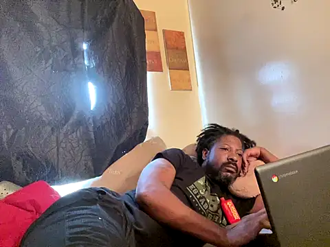 viceutk1 online show from 09-28-25, 03:50