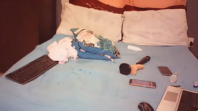 CouplesX96xx online show from 04-28-26, 02:27