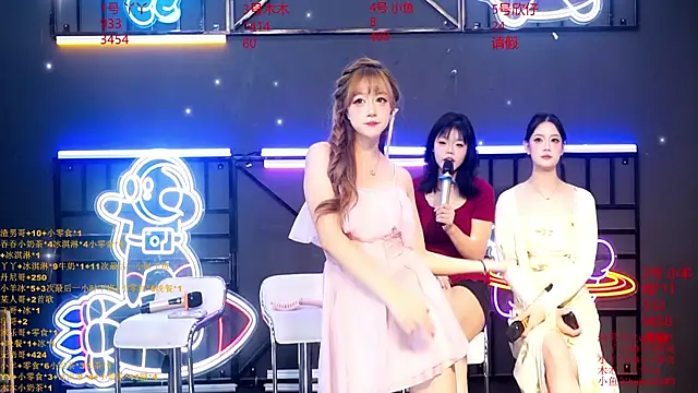 EYgirl222 online show from 10-01-25, 08:20