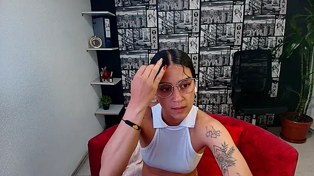 DanielaMonroe online show from 05-20-26, 09:54