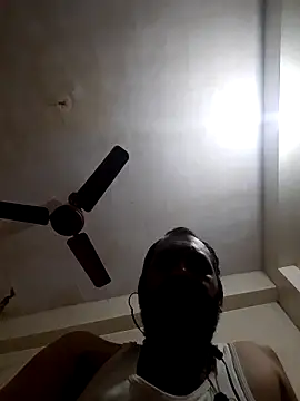 Snapshot of Hot-boy077 chatting on 09-17-25, 04:19 Hot-boy077 online show from 09-17-25, 04:19