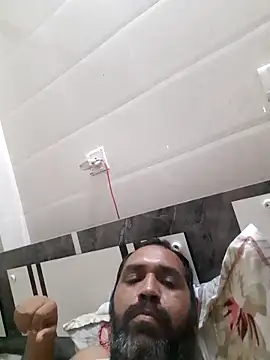 Snapshot of Hot-boy077 chatting on 09-19-25, 02:40 Hot-boy077 online show from 09-19-25, 02:40