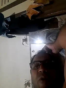 Snapshot of Hot-boy077 chatting on 10-13-25, 05:57 Hot-boy077 online show from 10-13-25, 05:57