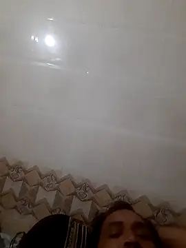 Snapshot of Hot-boy077 chatting on 11-19-25, 05:24 Hot-boy077 online show from 11-19-25, 05:24