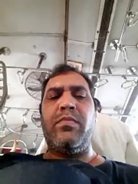 Snapshot of Hot-boy077 chatting on 02-28-26, 03:18 Hot-boy077 online show from 02-28-26, 03:18