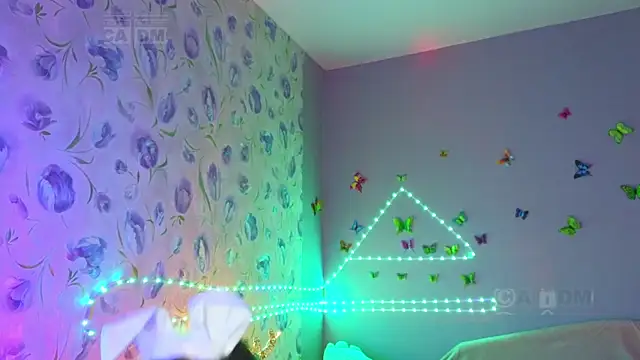 Armurra15 online show from 04-24-26, 06:54